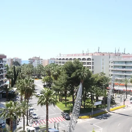 Apartment For A Royal Center Salou